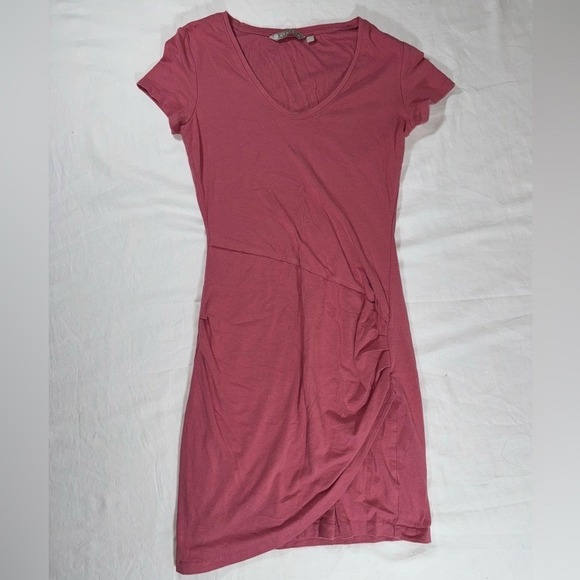 Athleta Dresses & Skirts - Athleta Santorini Ruched‎ Dress XS Pink Short Sleeve Faux Wrap Tulip Hem Casual